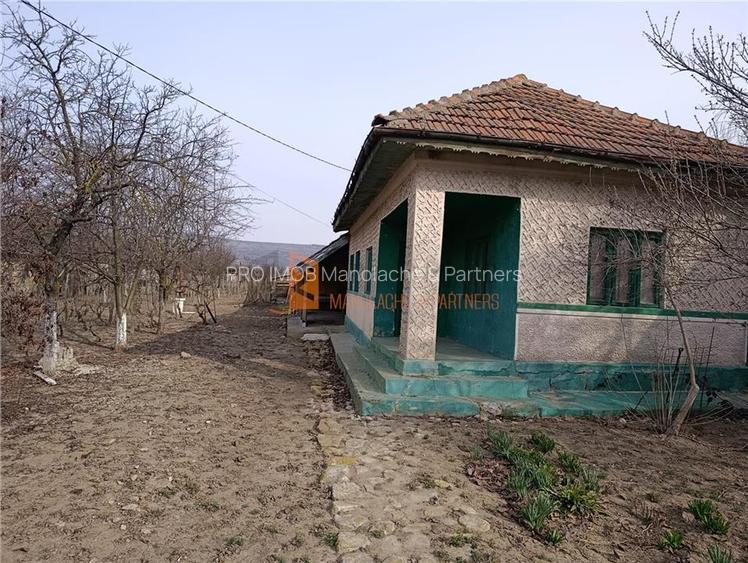 Casa tip parter zona Ulmeni - 2