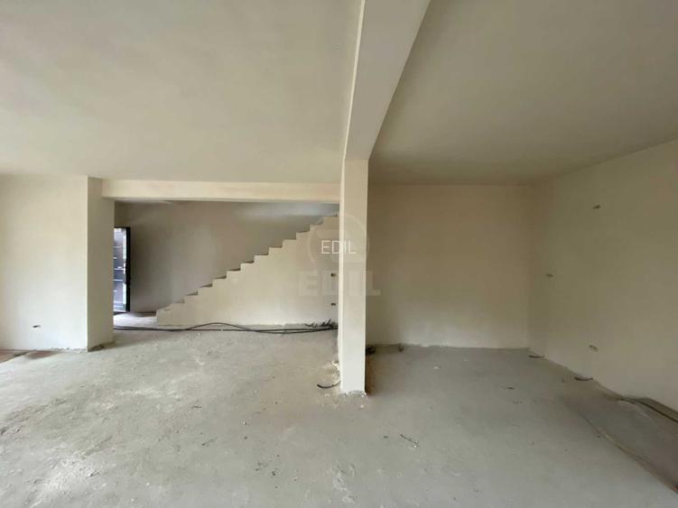 Duplex cu terasa circulara zona Sub Cetate - 3