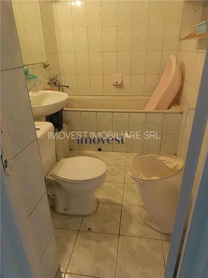 De inchiriat: Apartament cu 2 camere in zona Carpati 2 - 6