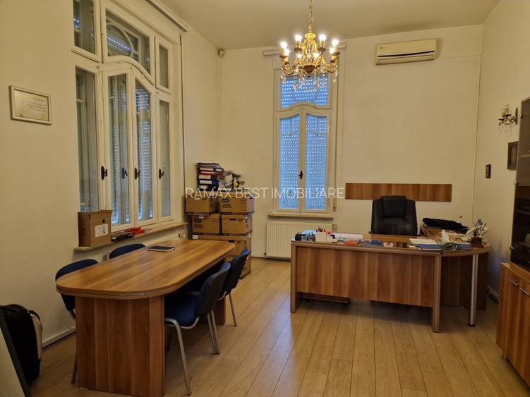 Piata Unirii, Mitropolie, 10 minute metrou, vila deosebita, strada Profesorilor, - 23