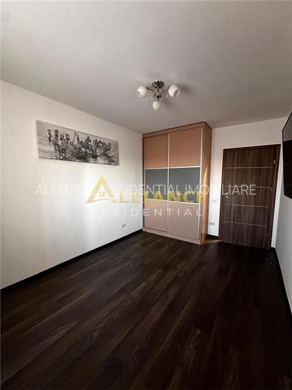 Apartament 3  camere decomandat Brown Metalurgiei - 14