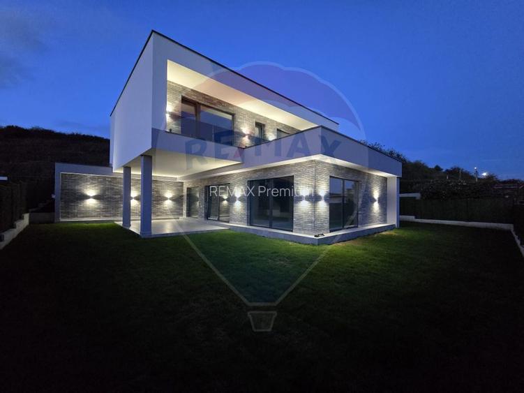 COMISION 0% Casa semifinisata de vanzare in Baciu, 583 mp de teren - 2