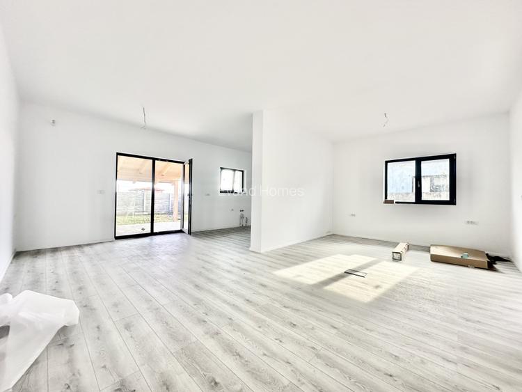 Duplex pe parter cu 3 camere si 2 bai - Mosnita Noua - 3