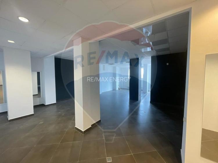Spațiu comercial de 493mp de închiriat în zona Central - 10