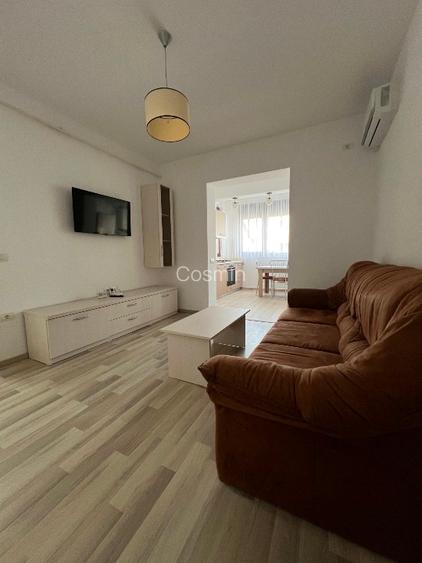 Proprietar, închiriez apartament 3 camere  - 2