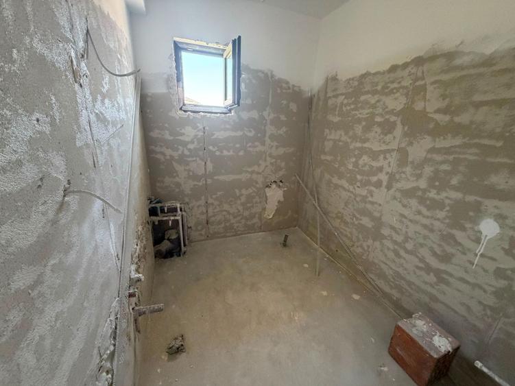 CASA TRIPLEX - RATE DEZVOLTATOR, TOATE UTILITATILE, COMISION 0%