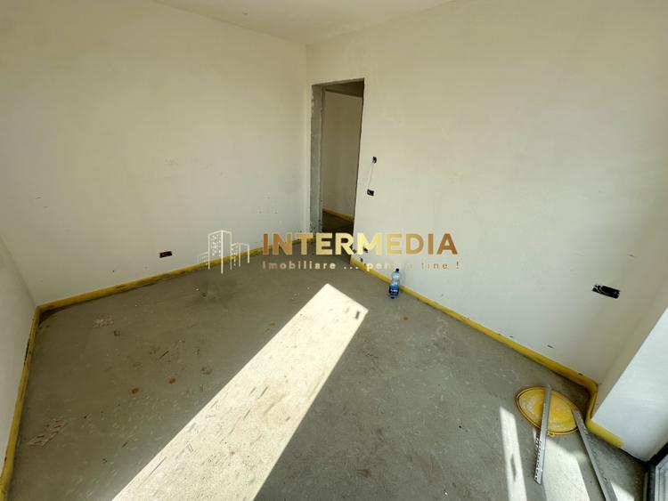 Apartament 3 camere Bloc Nou in Cetate finisat la cheie