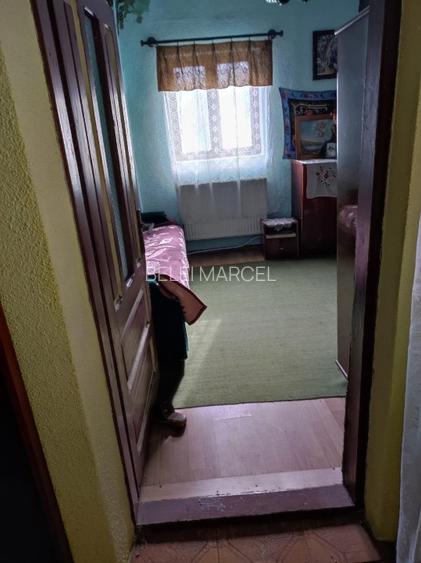 Apartament la parter in casa la curte. - 8
