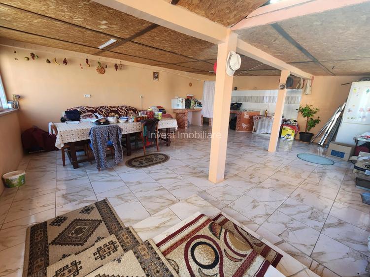 CASA INDIVIDUALA , ZONA TOMESTI, 5 CAMERE - 2