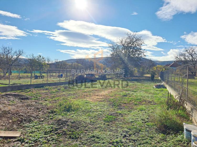 Casa noua + atelier 49 mp + teren 1030 mp! - 23