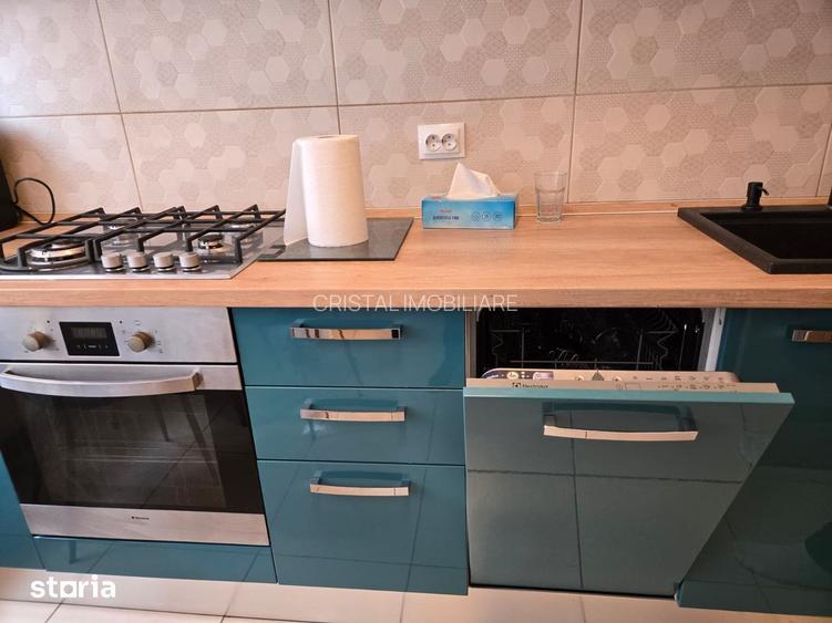 Închiriere Apartament cu 3 camere premium, prima inchiriere, 3 min metrou - 4