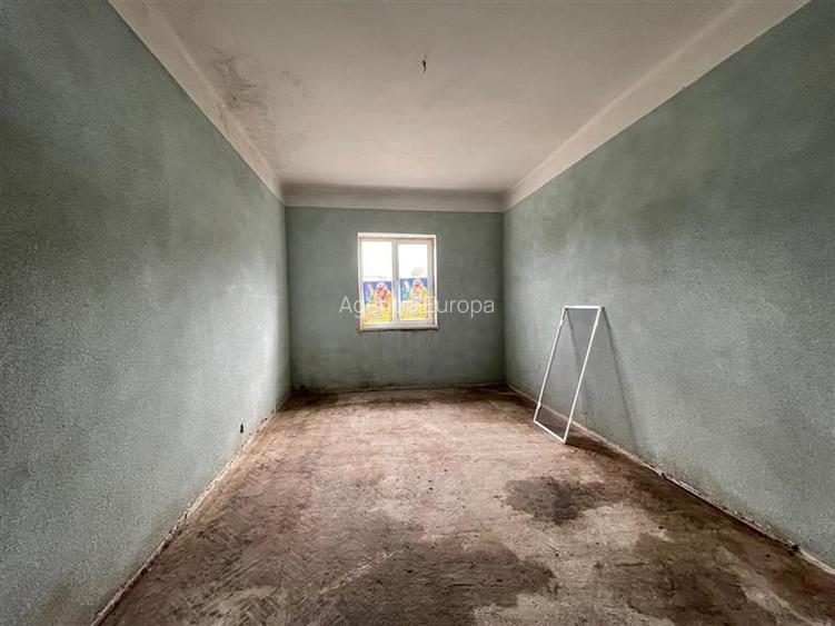 Cladire de vanzare  in zona Vest Tulcea - 4