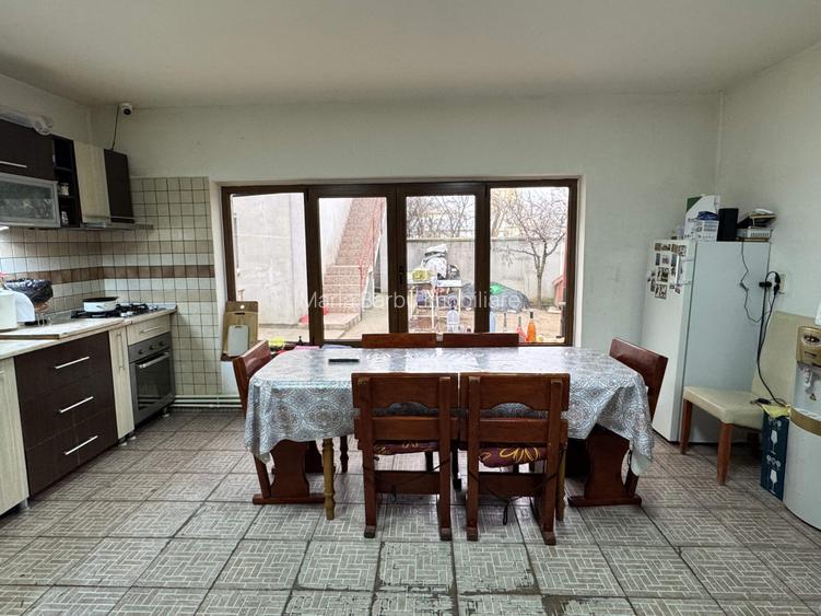 IMOBIL cu 3 cladiri, 14 camere, 6 bai, T= 611 mp, ultracentral,Caracal - 13