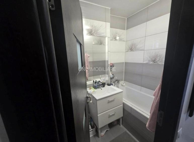 3 Camere Decomandat Renovat Mobilat zona Mircea cel Batran - 7