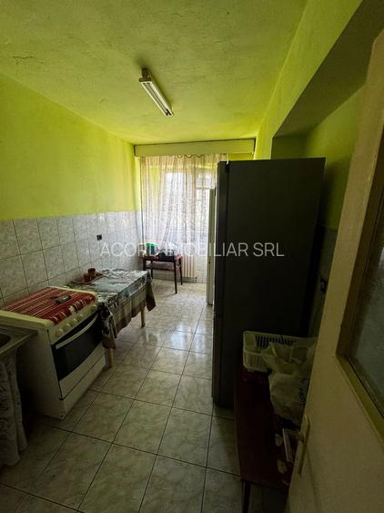 Apartament 2camere decomandat-zona Capitol - 5