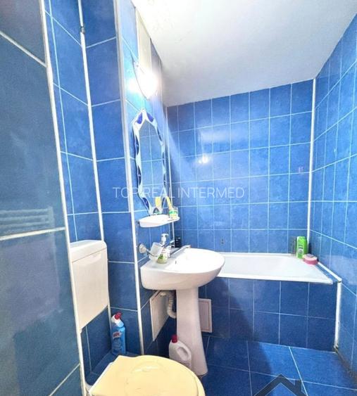 Apartament renovat cu 4 camere decomandate - 6