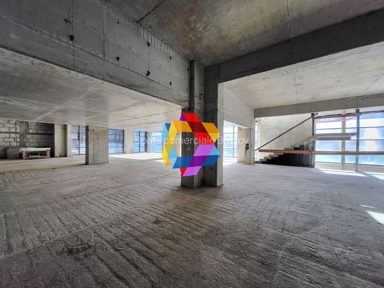 Clădire mixta -3600 mp - 25