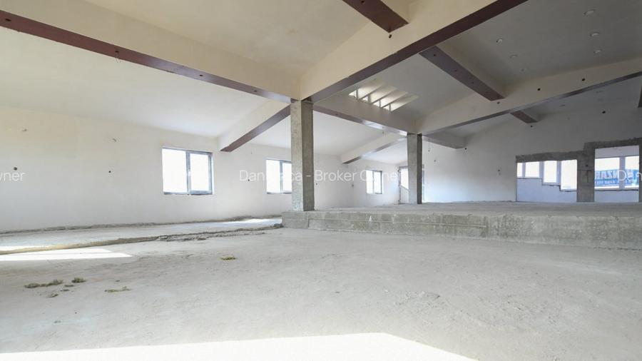 Ovidiu–Centru–Spatiu 565mp util-Teren 411mp pe colt - 20