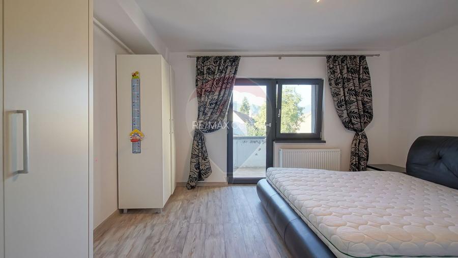 Comision 0 %! Apartament cu 4 camere de vânzare! Movilei - 18