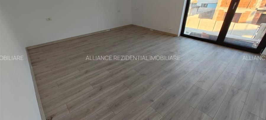 Casa individuala - 4 camere - 3 bai - 110 mp utili - 11