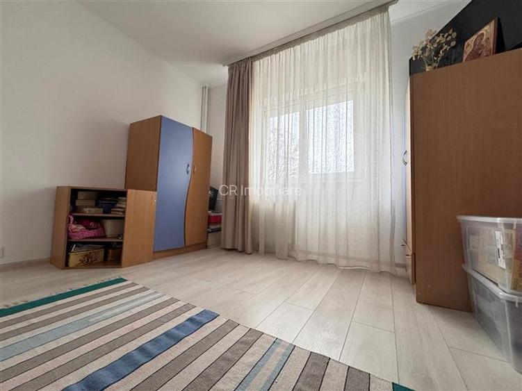 Apartament 3 camere Mall Vitan Hol H - 4