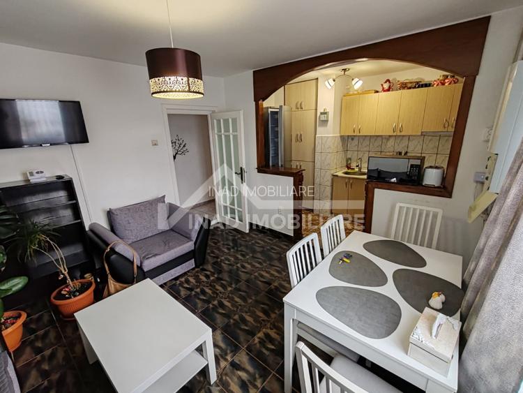 Apartament cu 4 camere, 2 bai, 1 balcon,  Manastur Strada Mehedinti - 2