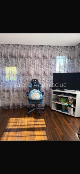 Vila mobilată și utilată ,situată în Chitila , str Nicolae Bălcescu 59 . - 16