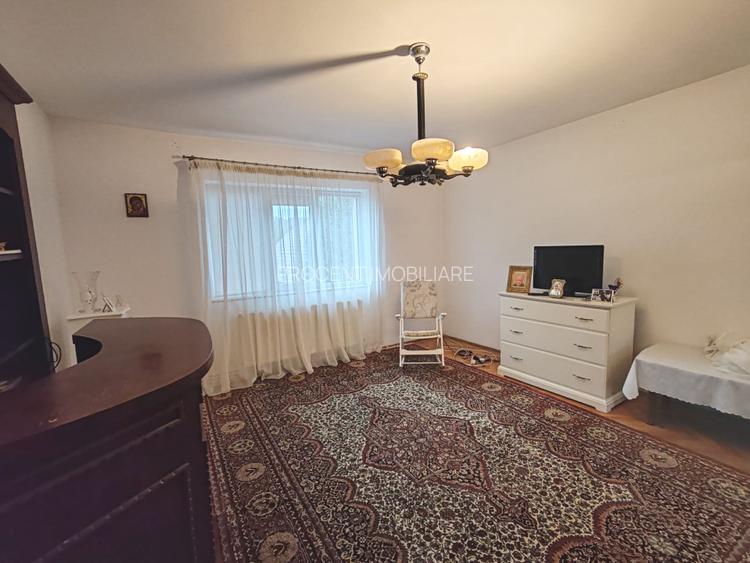 De vanzare – apartament spatios in casa, situat ultracentral - 9