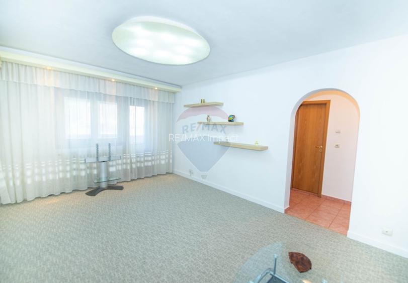 Apartament 3 camere, 72 mpu, Parcare de inchiriat, Bd. Banu Manta, S1 - 4