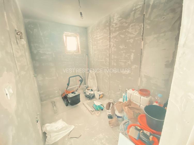 Duplex cu 4 camere si mansarda. Curte 250 mp. Comision 0 - 7