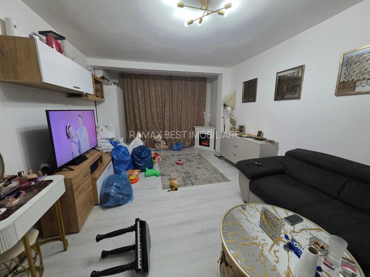 Trapezului, 15 minute metrou 1 Decembrie 1918, pe Marin Pazon, - 9