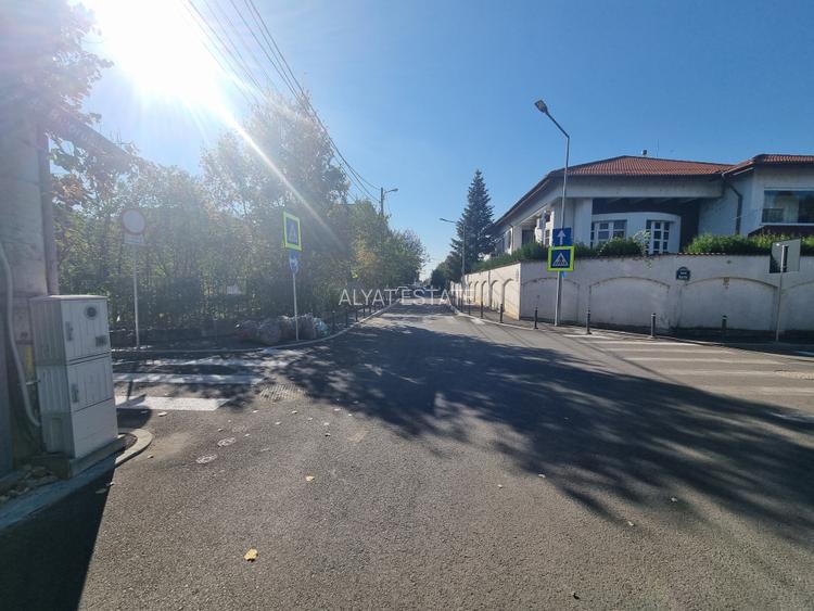 Teren 5500mp  Petrom City / Strada Nuferilor - 6