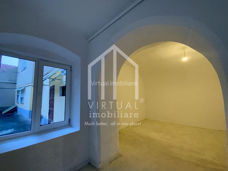 Apartament de vanzare cu 3 camere pivnita,la casa in zona Centrala - 3