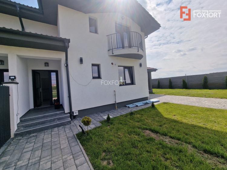 Duplex de vanzare cu 3 camere si teren de 309 mp - Recas - 9