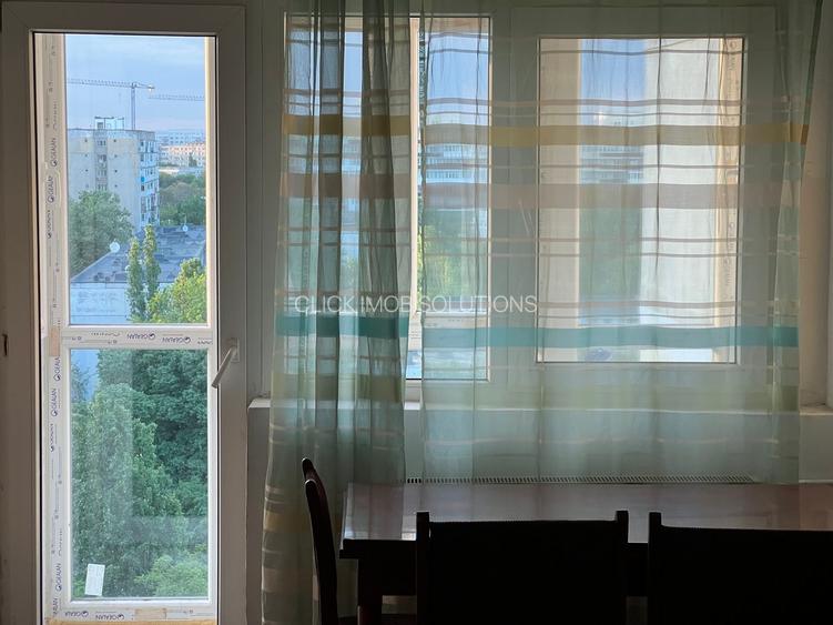 Romancierilor metrou - 12