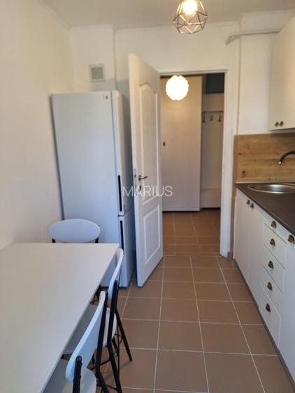 Apartament de inchiriat, doua camere, complet renovat, prima inchiriere.  - 3