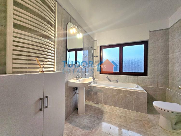 Spacious 4 Bedroom Individual Villa with 800sqm Garden in Gated Compound - 16