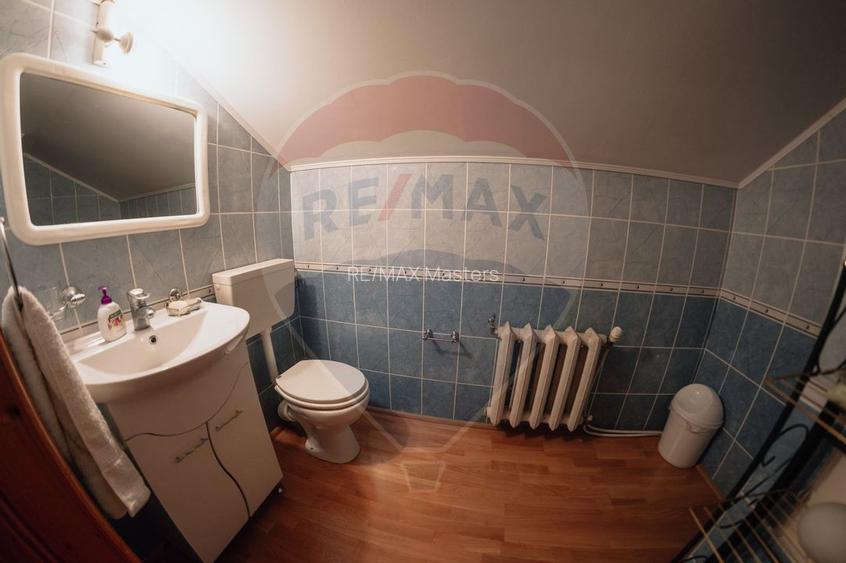 Casă / Vilă în zona Gura Humorului - 12