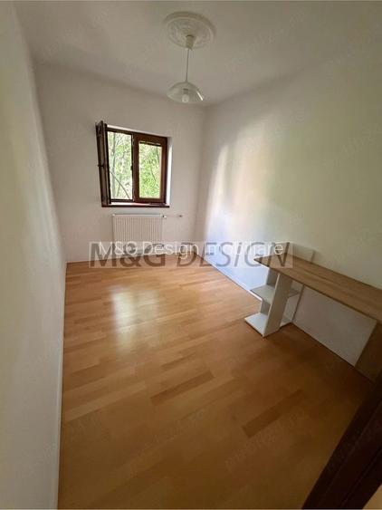 Ap 3 cam, zona Lipovei, etaj 3 , renovat - 12