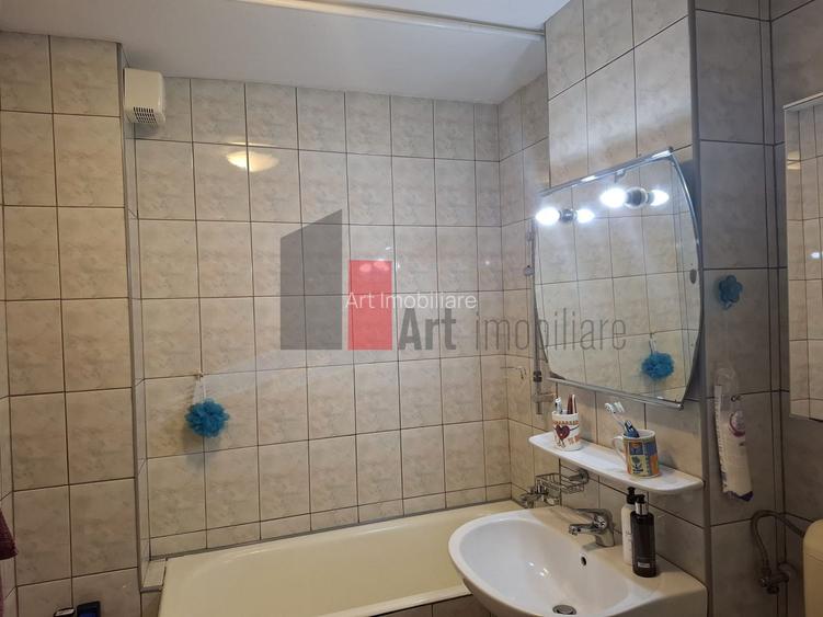 Apartam 3 camere, SD, et.9/10, Piața Sălăjan - 9