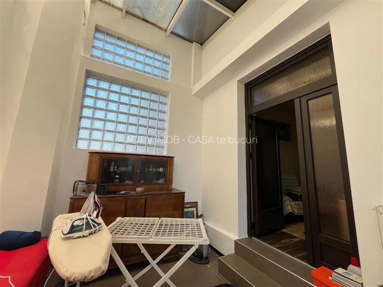 Lugoj, Casa 6 Cam., Teren 511 Mp., Str. Oituz. nr.1 - 24