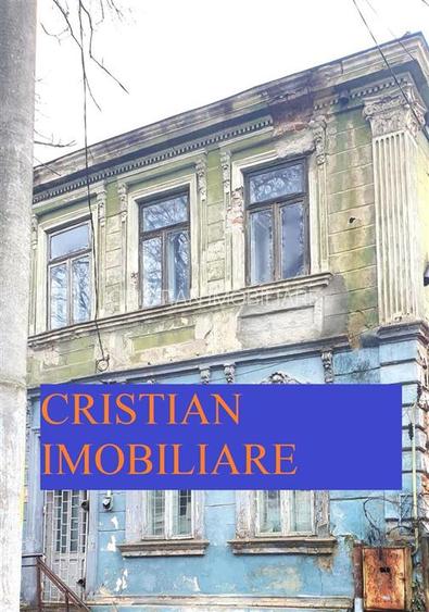 Casa Boiereasca D+P+1 Centru Hotel Traian, teren=570mp front stradal 12 m - 2