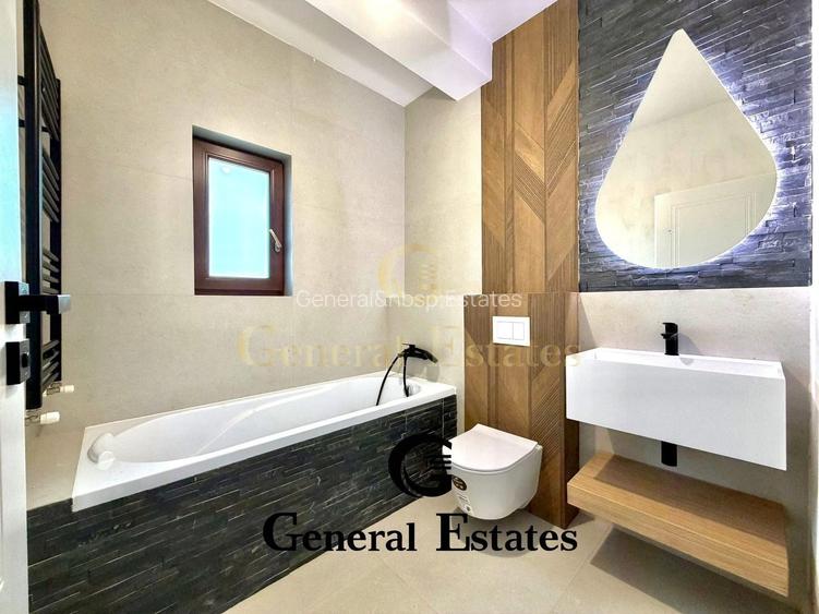 Vilă tip duplex de vânzare | Zona Cetățuia | 390 mp teren | 4 camere - 16