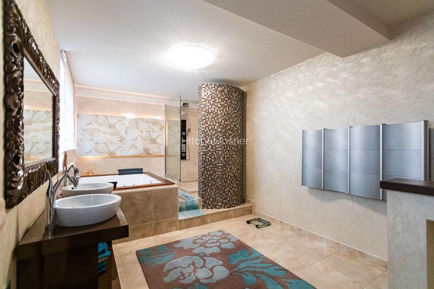 In dulcele stil mediteranean - casa de lux cu accente contemporane - 29