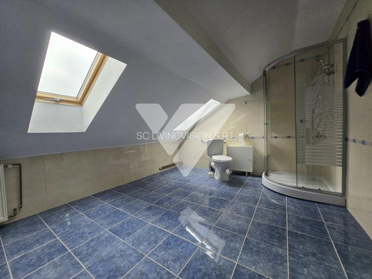 Apartament tip mansarda 3 camere de vanzare Zona Strand - 6