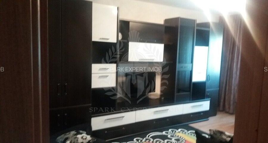 2 CAMERE // 9 MAI // ZONA LINISTITA - 3