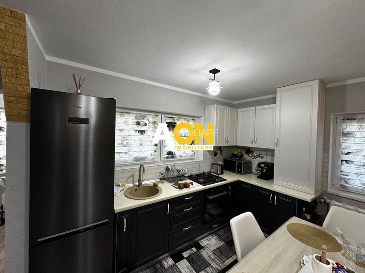 Casa de vanzare, 4 camere, 2 bai, mobilata-utilata, 234 mp teren - 3