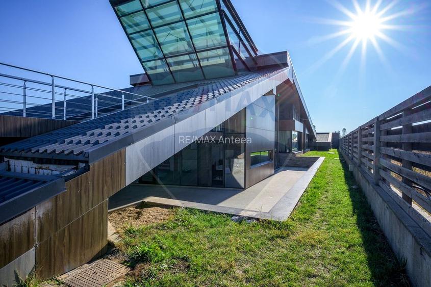 Vilă Futuristă: Eleganță & Inovație la limita pădurii, piscină, 4500mp - 10
