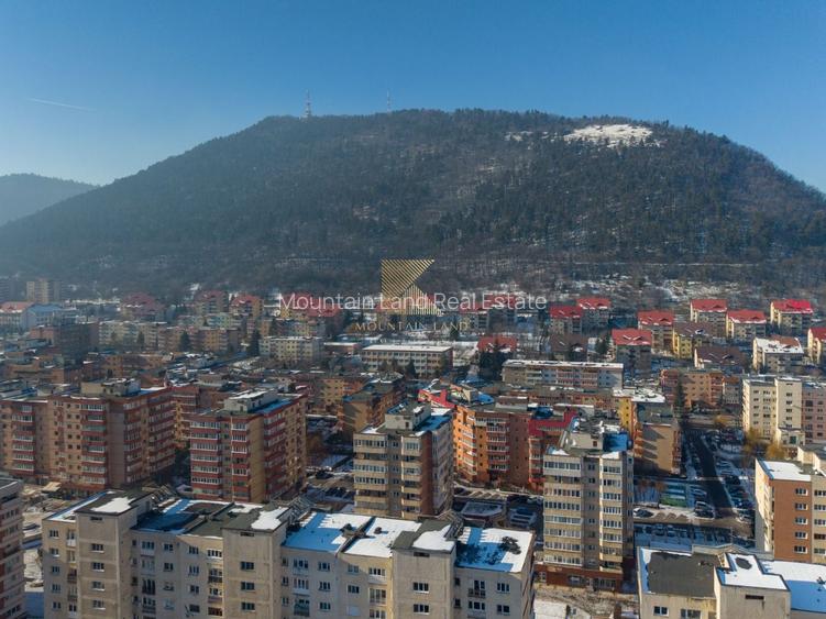 Apartament 3 camere, vedere superbă, Răcădău, str. Carpenului - 17