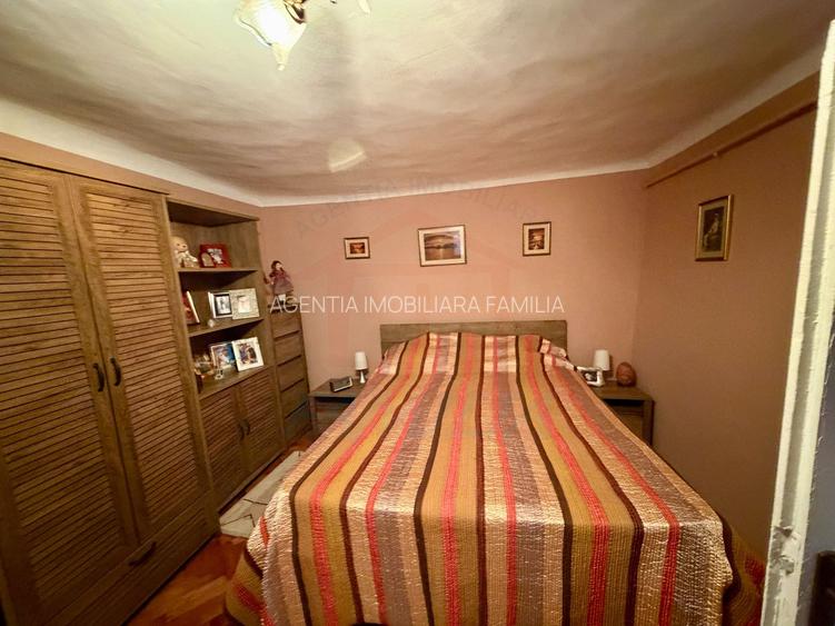 700 mp, teren intravilan, zona Centru, 150.000 euro - 15